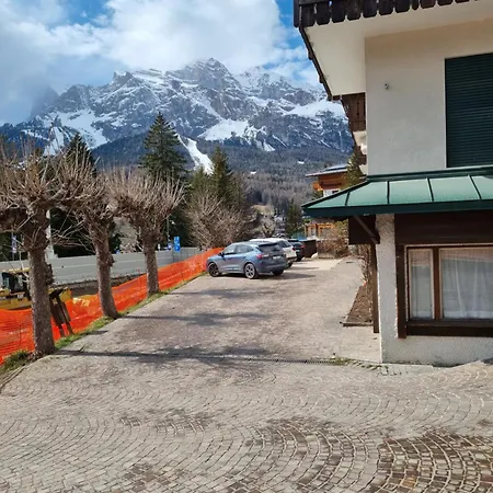 Oasi Hotell 2*