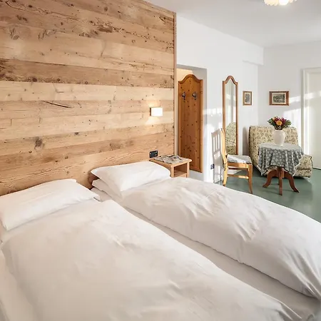 Oasi Hotel Cortina dʼAmpezzo